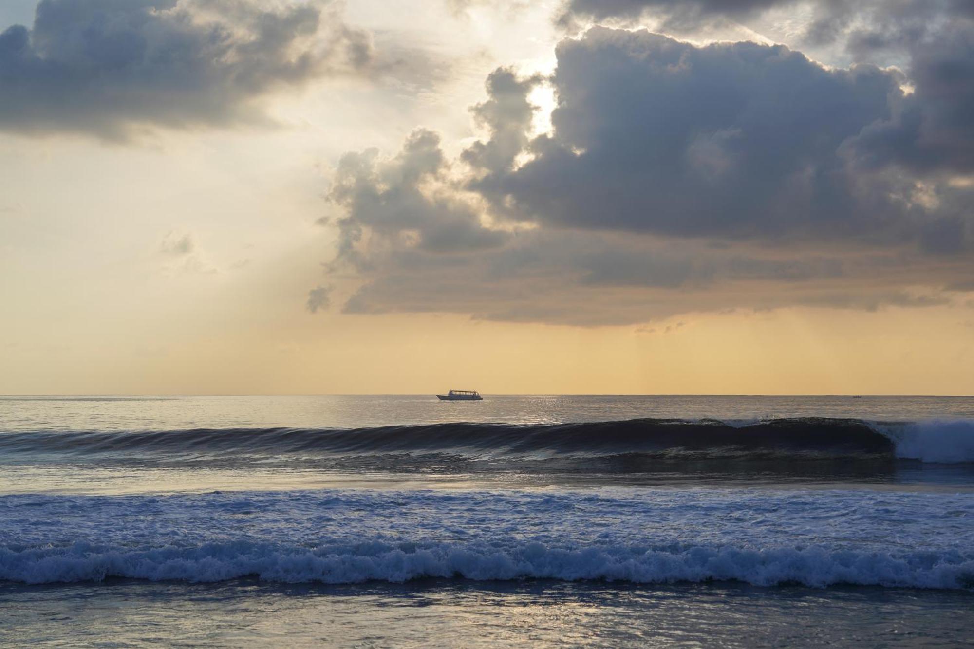 Sun & Surf Ξενοδοχείο Thulusdhoo Εξωτερικό φωτογραφία